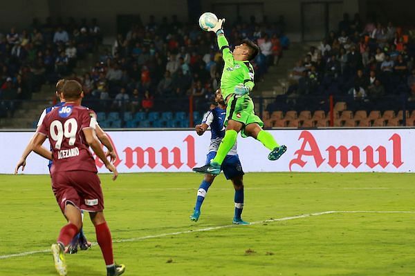 Both keepers were in the thick if action